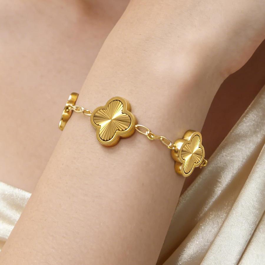 18K Gold Plated Colorfast Four-Leaf Clover Charm Bracelet for Women