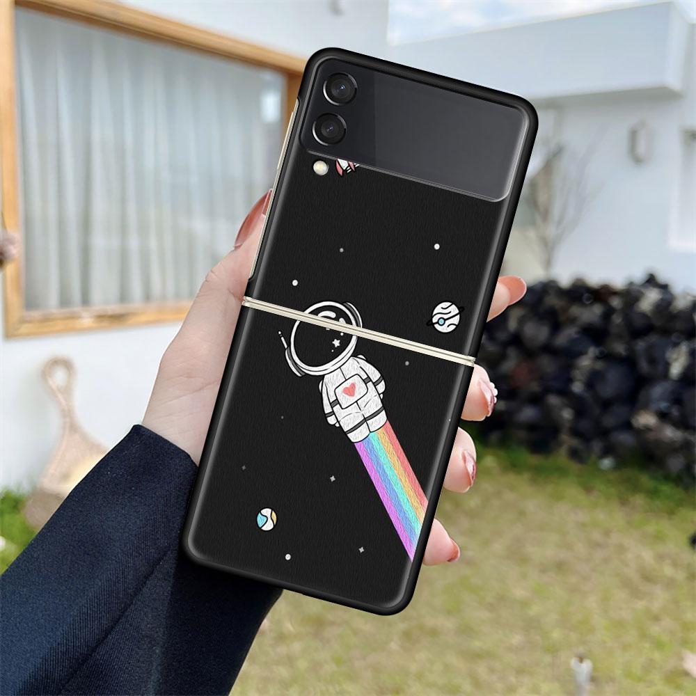 Luksusowe etui do Samsung Galaxy Z Flip 4 3 5G czarne etui na telefony PC twarde modne etui tylne ZFlip Funda Cartoon Cool Astronaut Sac