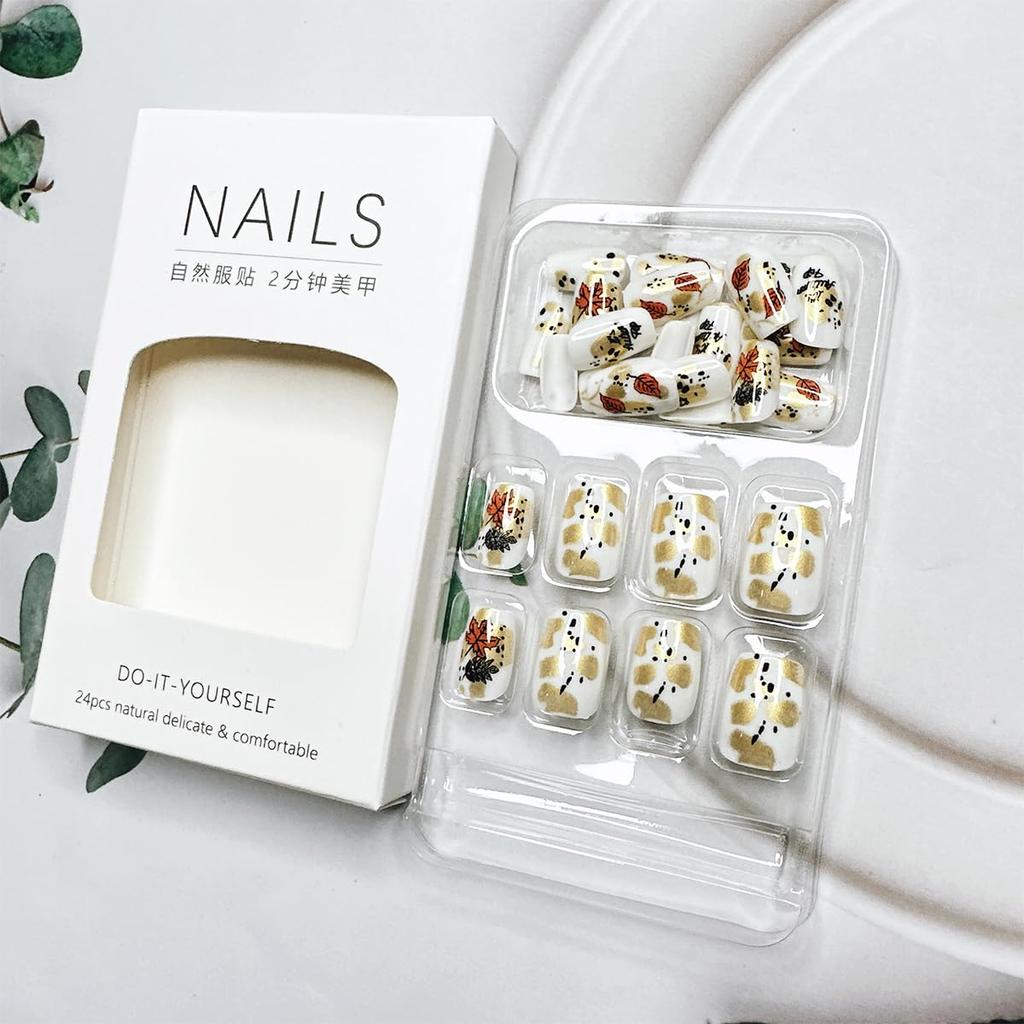 24 Pcs Maple Leaf Press On Nails Short Square Fall Leaves Fake Nails Glue On Nails Autumn Acrylic Nails with Gold Foil Designs Reusable Maple Leaves