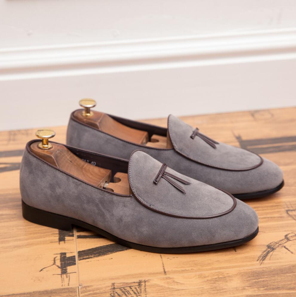Fashion Luxury Brand Shoes Men Fashion Retro Soft Moccasins Men Loafers High Quality Leather tassel Shoes Mens Flats Driving Shoes
