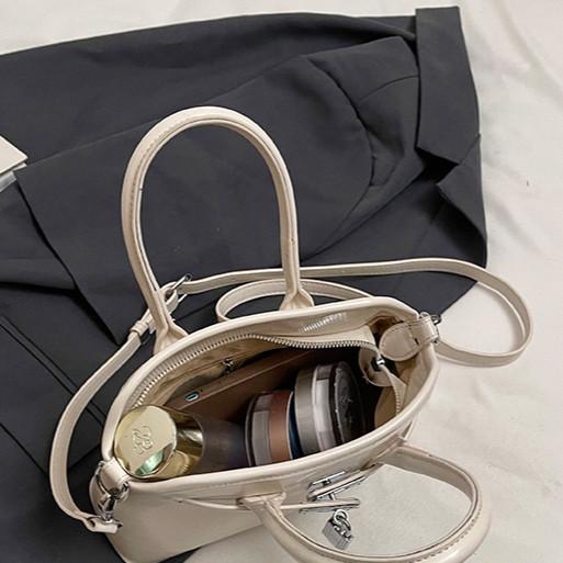 IELGY High-End Fashion Trendy Simple Shell Bag Casual Commuter Shoulder Cross-Body Female Bag