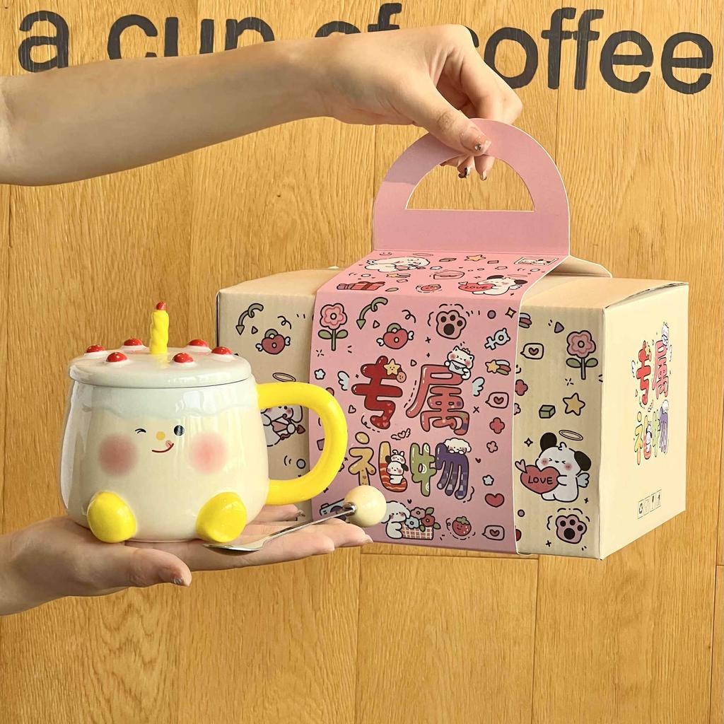 Giving A Girl's Birthday Gift with A Good Looks and Cute Candle Ceramic Mug with A Lid Spoon Best Friend's Souvenir Gift Box
