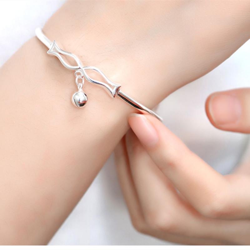 2022 Fashion Kissing Fish Push-Pull Bangle: Silver Plated White Copper Double Fish Bracelet, Valentine's Day Gift for Girls.