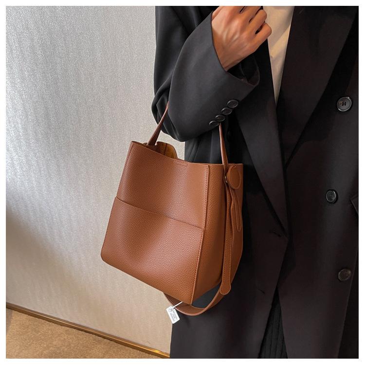 Soft Leather Bucket Bag Handbag Women'S High-End Feeling Shoulder Oblique Span Bag Large Capacity Commuter Tote Bag Underarm Bag