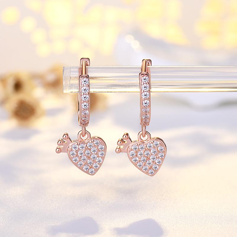 Gold Plated Heart Shaped Earrings for Women with Zirconia Embedded Copper Jewelry Clip On Fashion Accessories