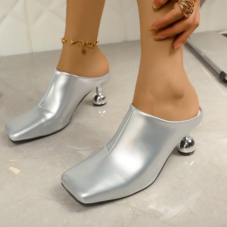 

The dreamer on the sole of the foot, comfortable as the original Baotou rubber middle heel (3-5cm) PU stiletto 35 серебряный