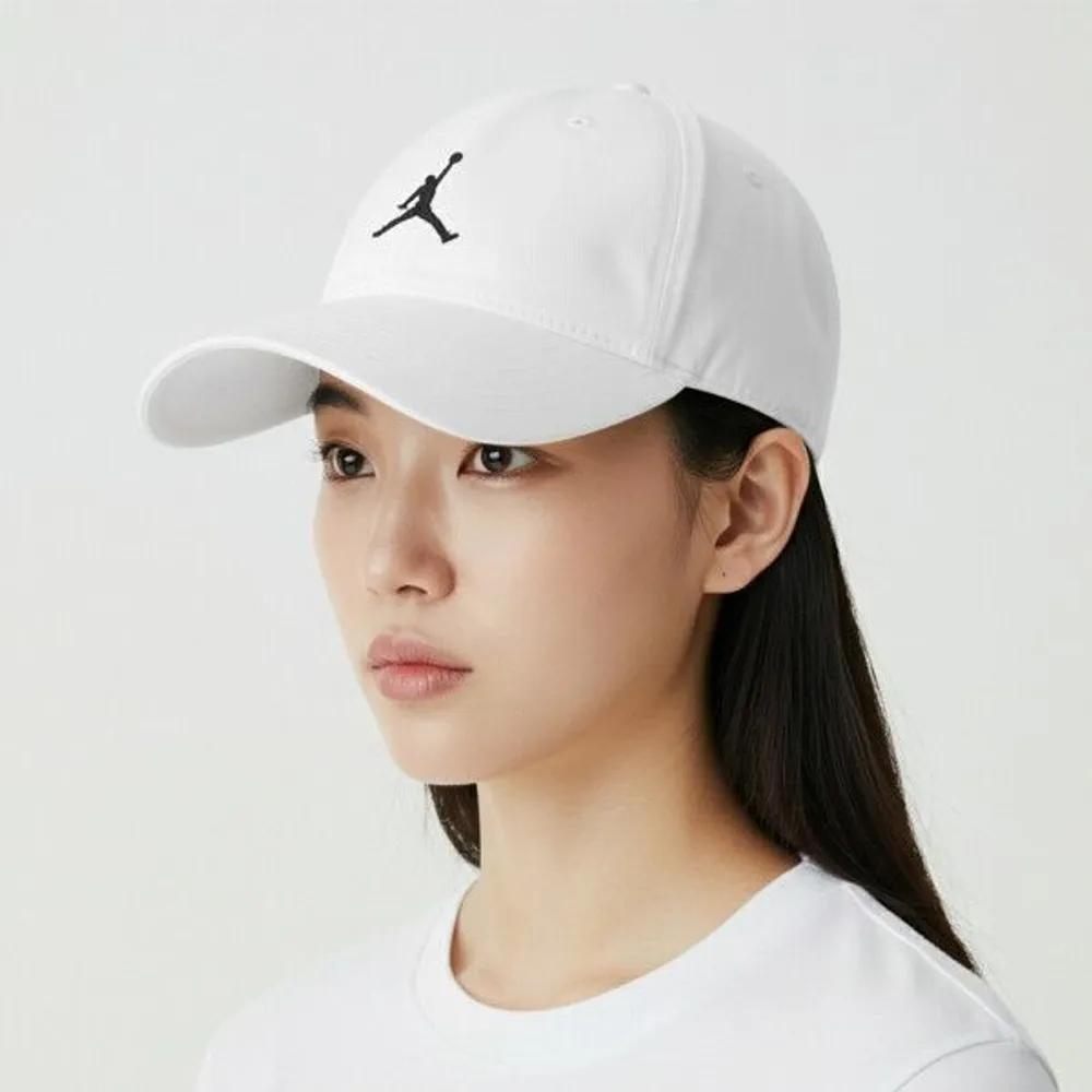 Club Unstructured Curve Bill Cap HQ1963-100 white