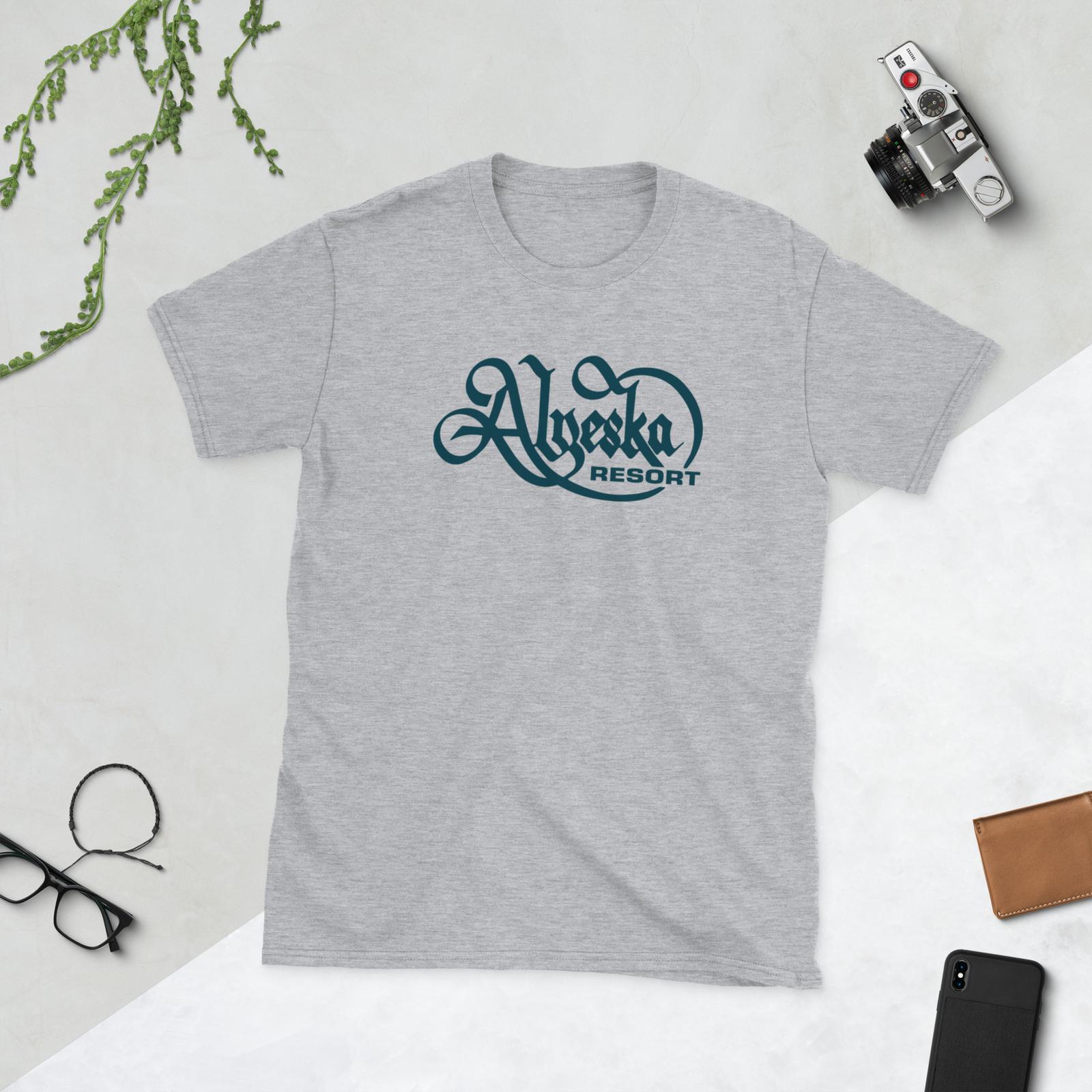 

Vintage Alyeska Short-Sleeve Unisex T-Shirt Mens Womens Tees Top M