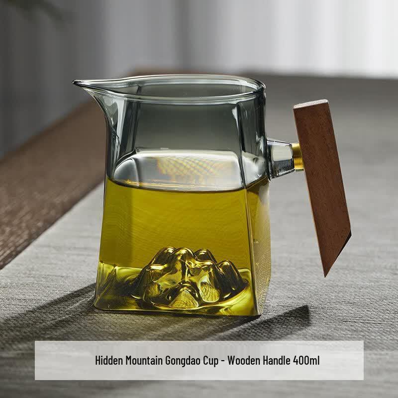Gongfu Tea Glass Fairness Cup with Integrated Strainer