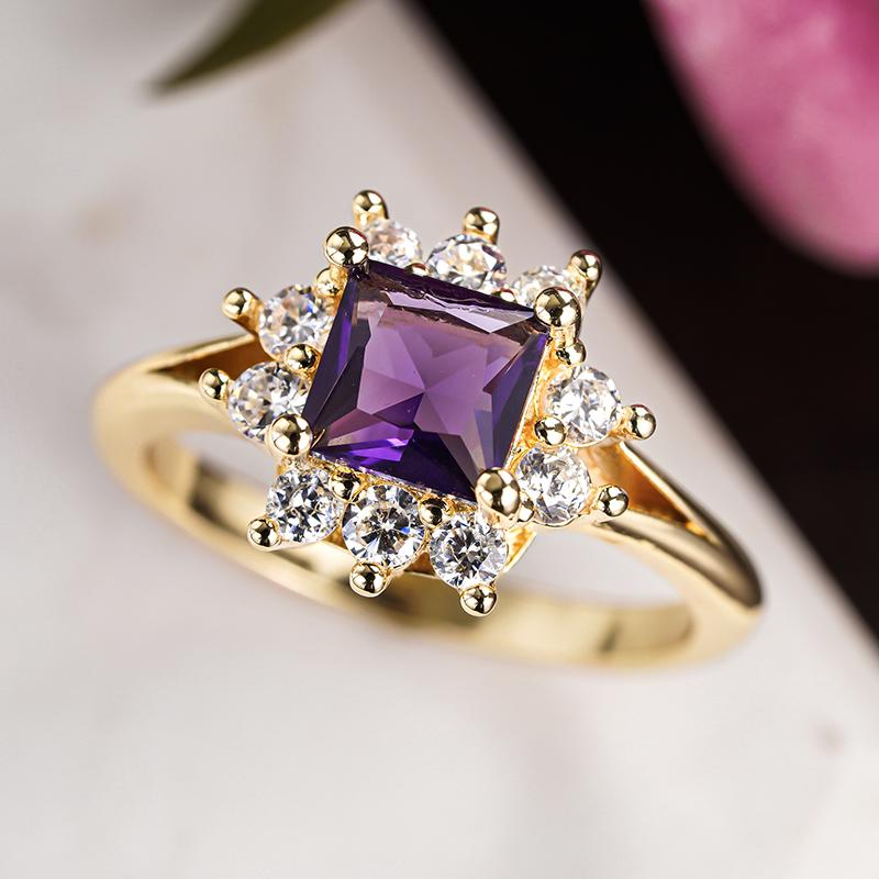 Huitan Graceful Rings with Purple Cubic Zirconia Delicate Brilliant Accessories for Women Charming Exquisite Wedding Zircon Hot