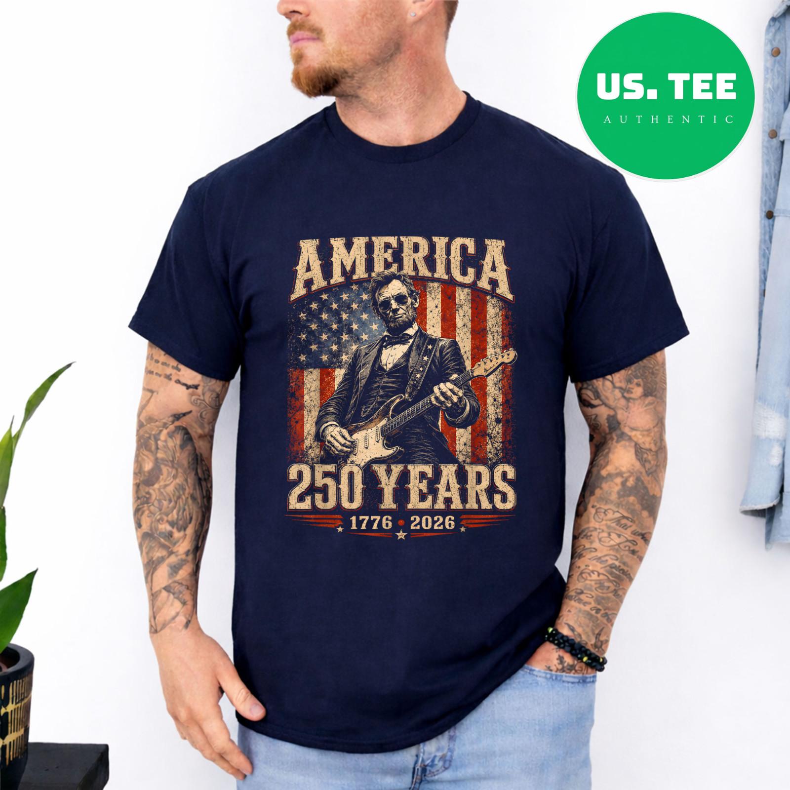 Abraham Lincoln Abe Lincoln Playing Guitar 250 Years Vintage T-Shirt S разноцветный