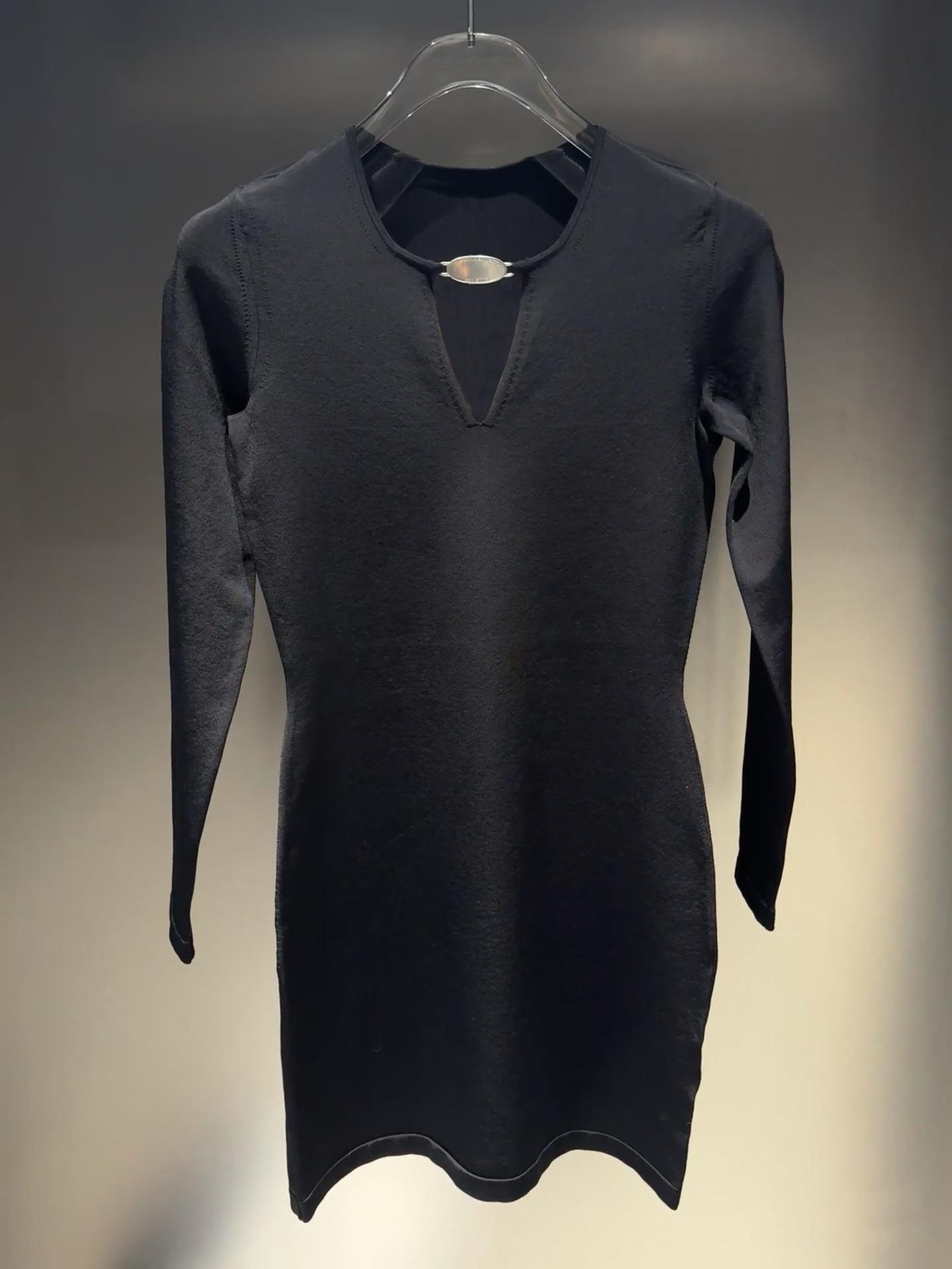 2026 Spring Spicy Girl V-Neck Slim Knit Dress Small чёрный