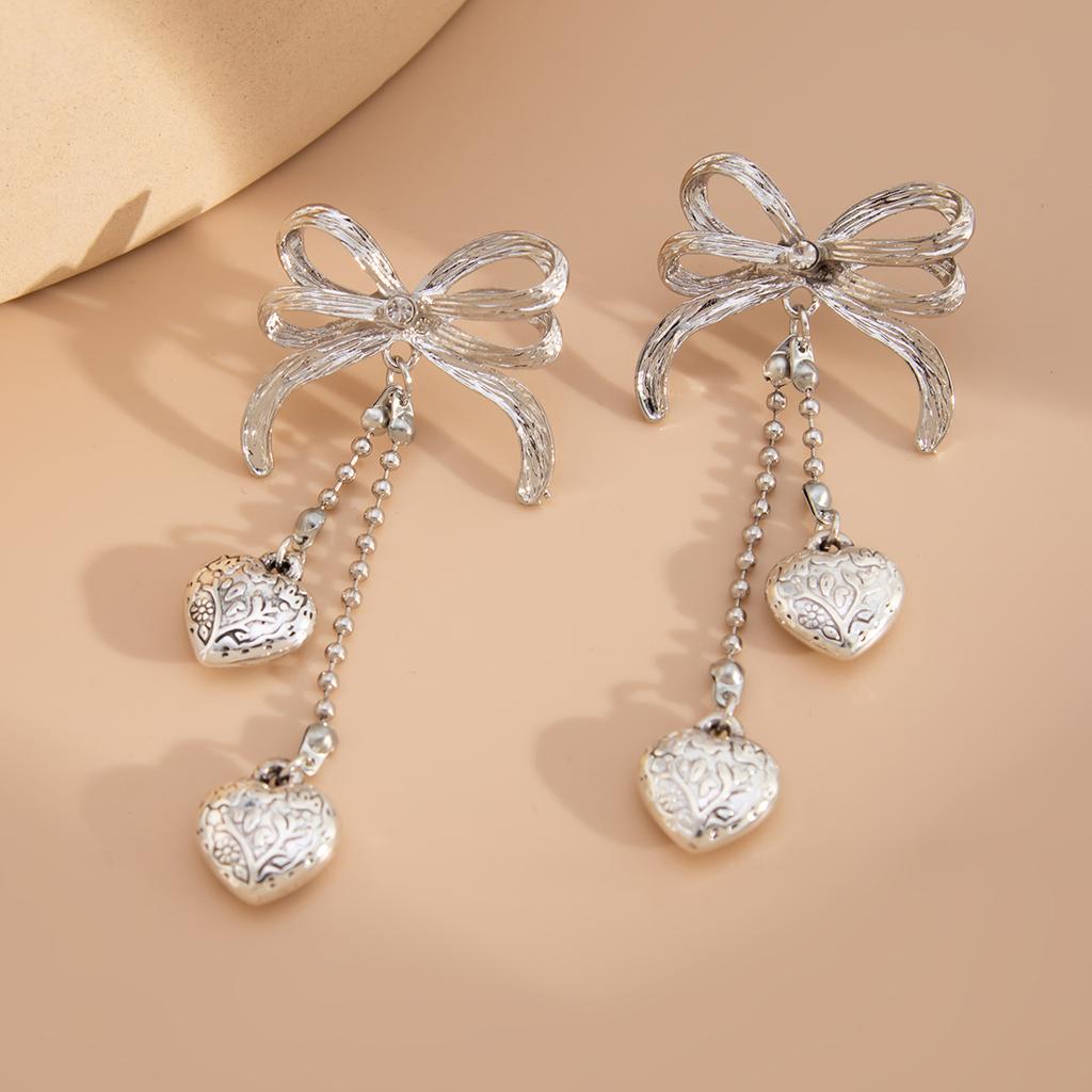 Französischer Schleifenquasten-Perlenketten-Ohrring Kreativer Silber-Gold-Farbiger Damen-Herzanhänger Lange Ohrringe Schmuckzubehör 2025