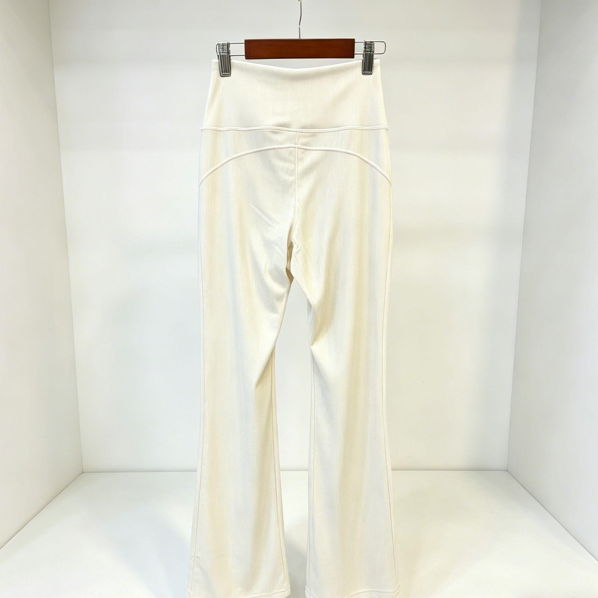 Lulu Groove High-Waisted Ribbed Flare Pants – Butt-Lifting, Slim-Fit, Flattering Sportswear for Women. Size 8