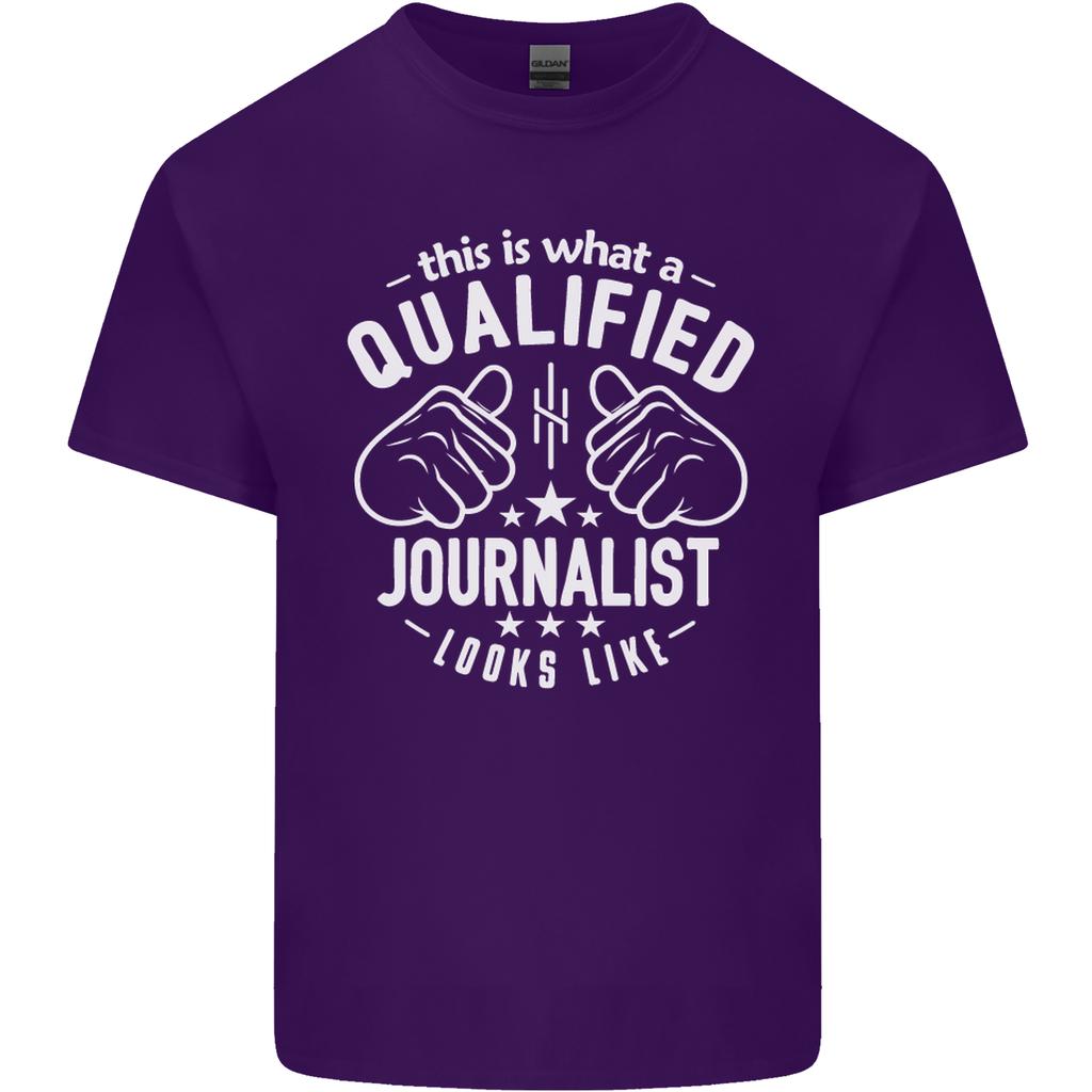 This Is What a Qualified Journalist Looks Like Unisexs Light Cotton TShirt