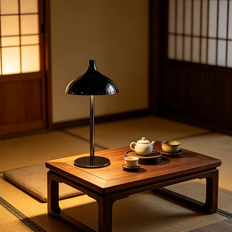Touch Dimming USB Table Lamp - Post-modern Mushroom Bud Design for Atmospheric Creative Night Lighting