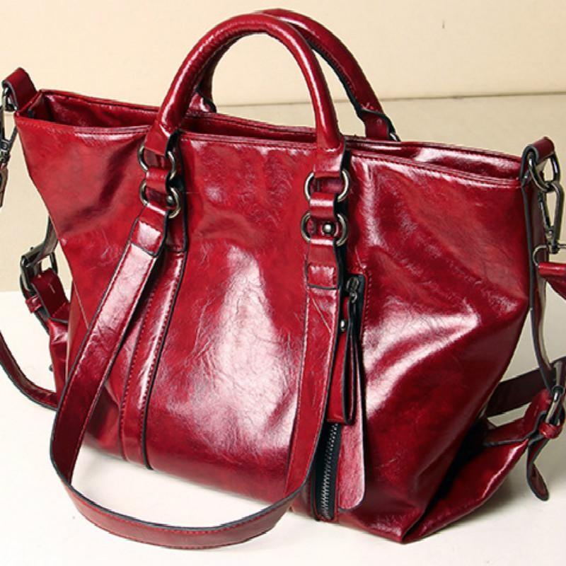 Womens Handbag With Soft Handle And Multiple Compartments For Everyday Style