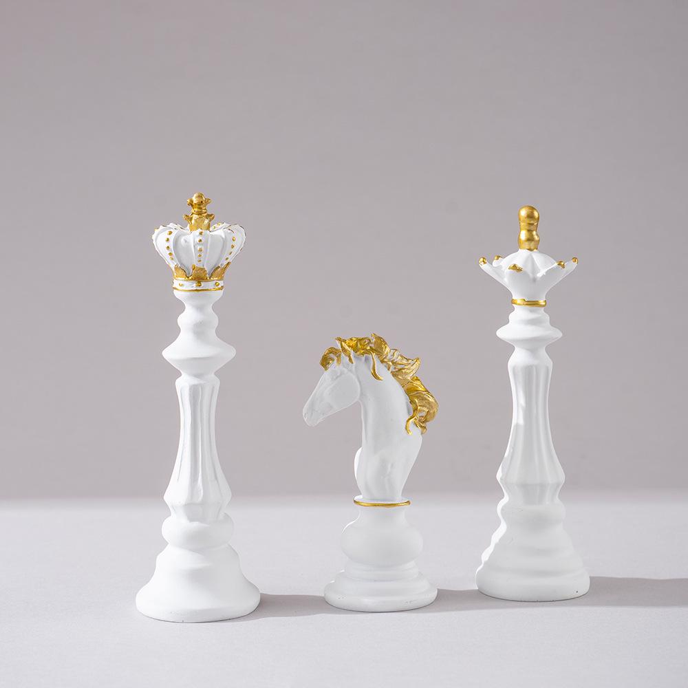 Small International Chess Resin Ornament - Desktop Decor with King, Queen & Horse Pieces