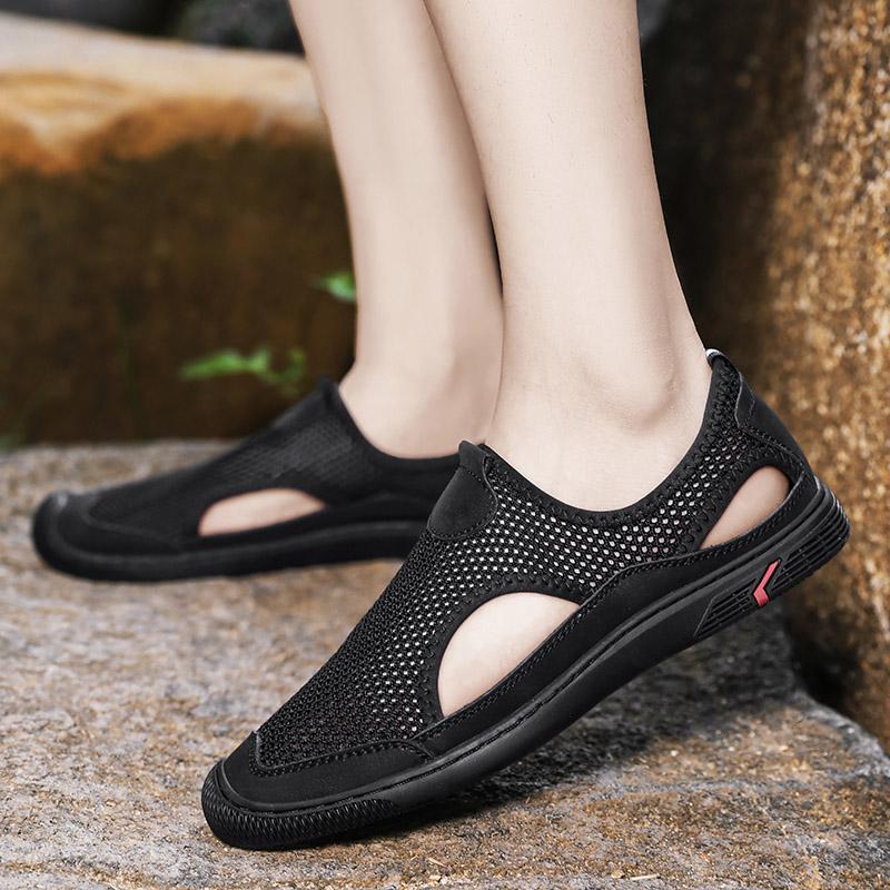 Fashion Fashion Outdoor Lightweight Sole Breathable Sandy Beach New Men Sandals Garden Shoes Summer High Quality Clogs Big Size 46