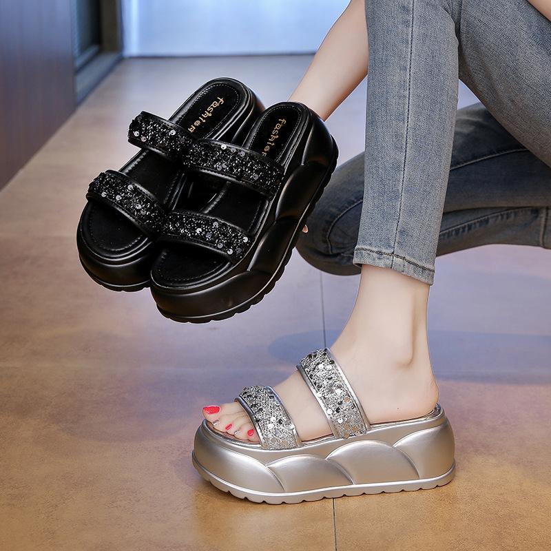 thick-soled non-slip slippers women's new comfortable and versatile height-increasing sandals in the summer of 2025 women's slippers