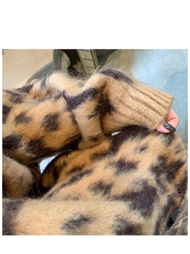Women's High-End Leopard Print Knitted Cardigan: Luxury Long Sleeve Sweater Coat for Autumn & Winter.