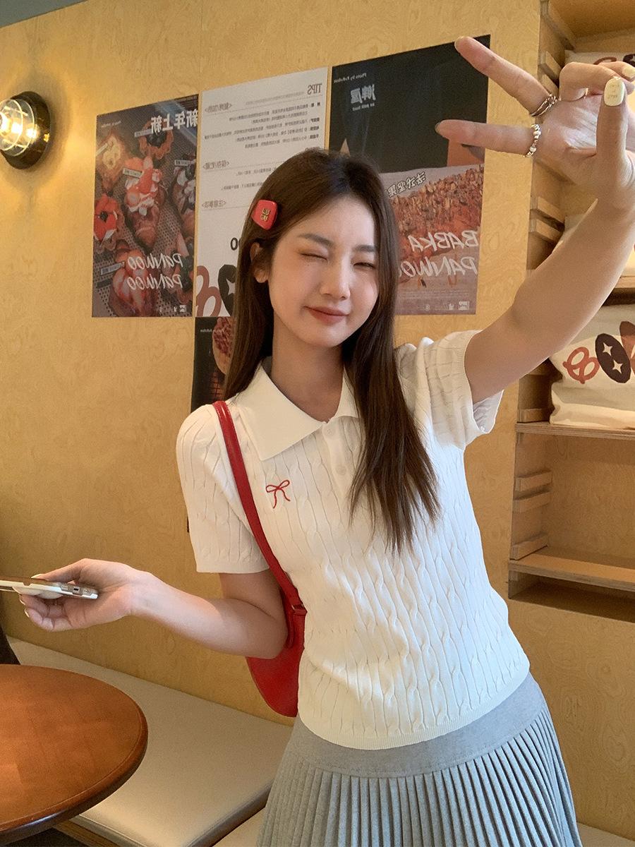 

Korean sweet bow twist POLO neck short-sleeved T-shirt women s spring new inner slim-fit Spice Girl small top One size fits all білий