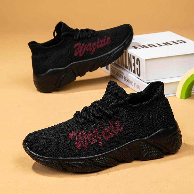 New couple sports and leisure shoes large size high elastic flying woven breathable shoes trendy fashion lightweight socks shoes direct sales