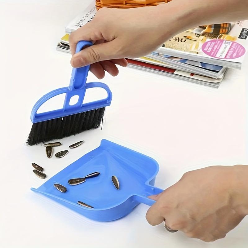 

Портативный ручной набор щеток для уборки с совком для зоотоваров, веник с жесткой щетиной, настольный пылесос one size синий
