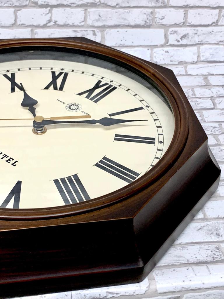 Santell Hergestellt in Japan Natürliches Holz Retro Achteckige Funk-Wanduhr (Römische Buchstaben) Antik Braun DQL713-R