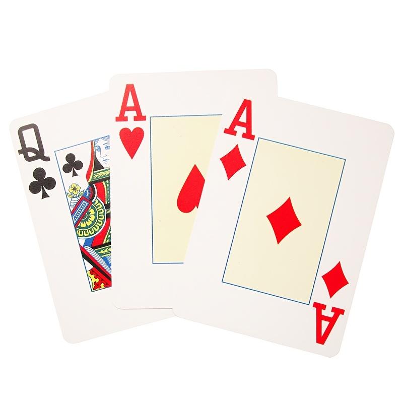 A Deck of Playing Cards and 50 Pieces Round Table Game Accessories Set  Pvc Plastic Playing Cards  Wear-resistant and Waterproof Playing Cards