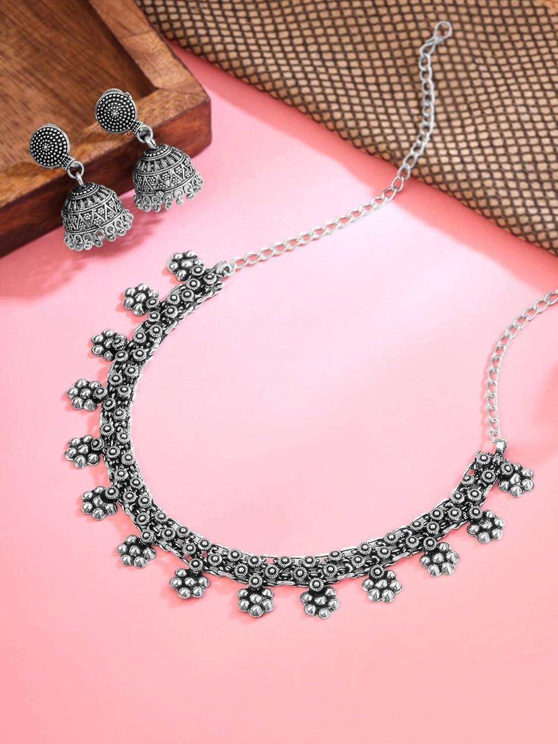 

Traditional Silver Oxidised Kohlapuri Jewellery Choker Necklace Set for Women Onesize серебряный