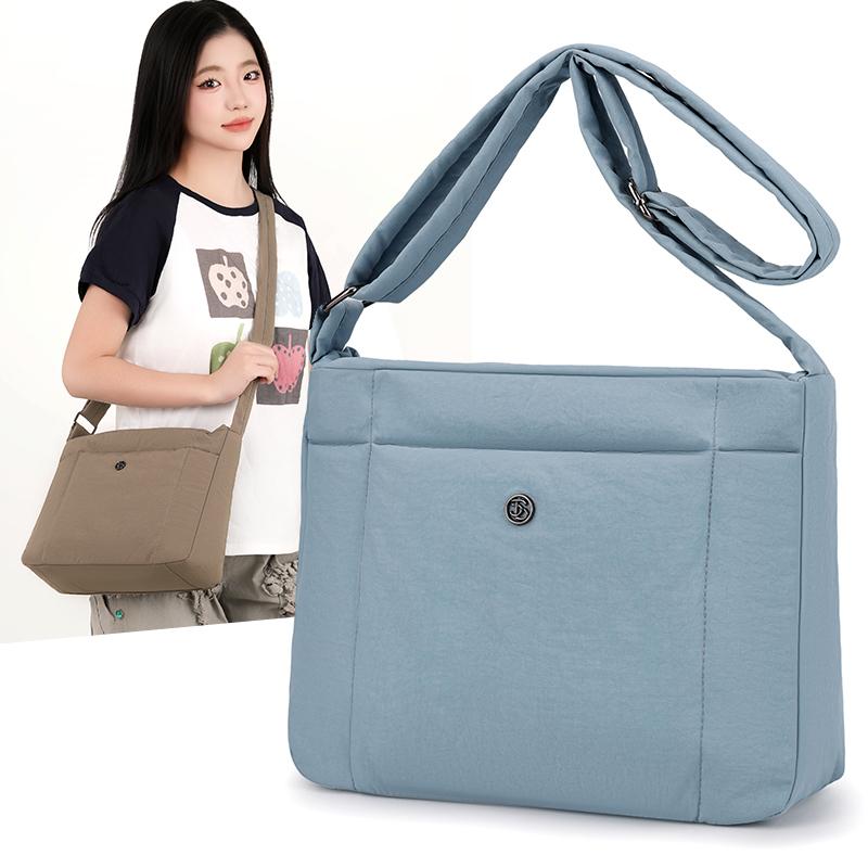 

Crossbody Bag Women s Lightweight Shoulder Bag світлого кольору хакі