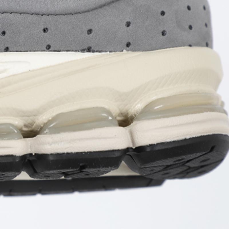 New Balance 2002r Premium Vintage Grey