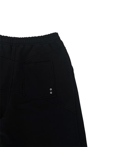 THE COLDEST MOMENT Tcm Starfish Half Sweat Pants (Black)