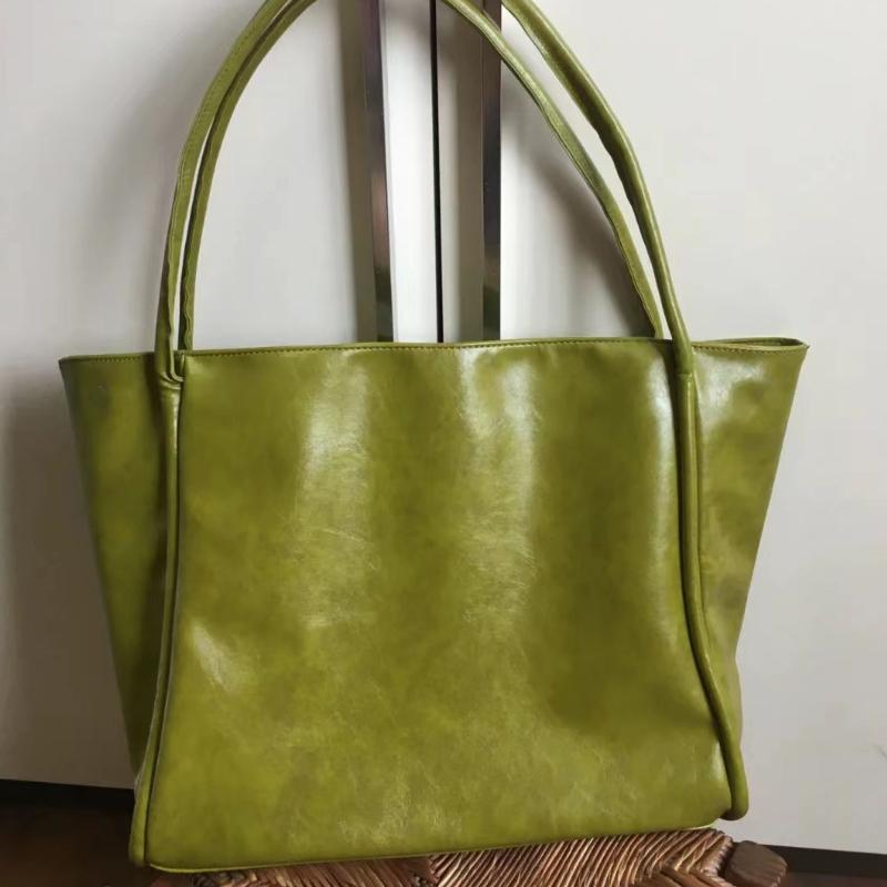 

Женская повседневная сумка-тоут с текстурой, черная, большой вместимости, для поездок на работу, модная горизонтальная сумка на плечо