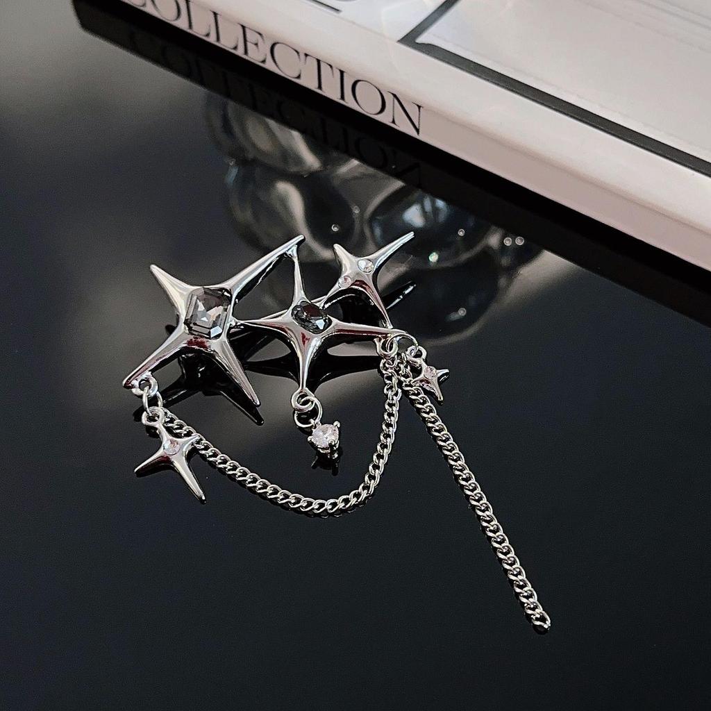 Four-Point Star Zircon Chain Brooch - Women's Chic High-End Corsage Pin Accessory