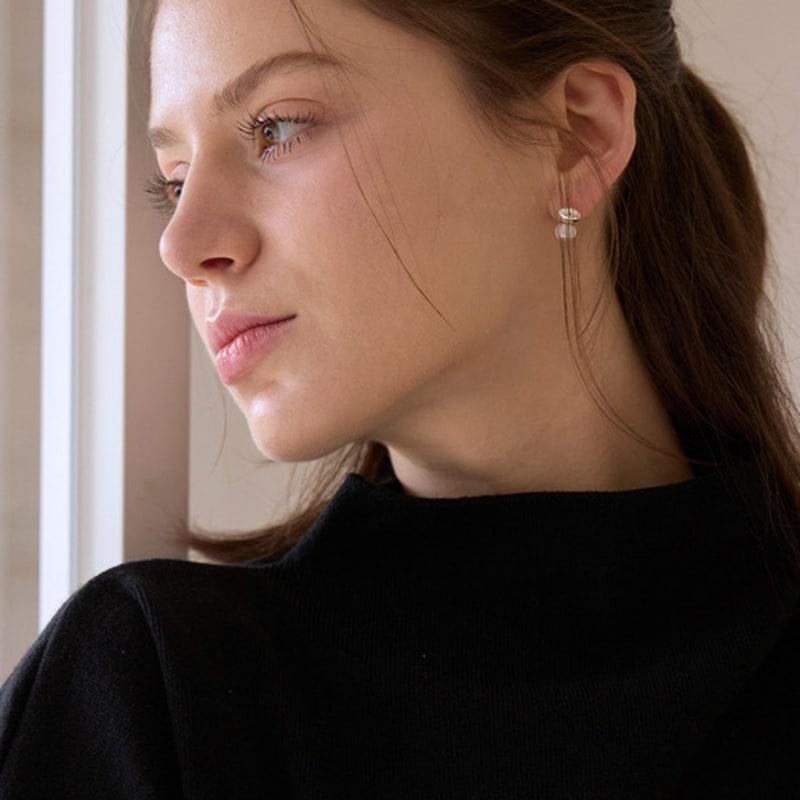 PAIGEFLYNN JEWELRY [925 Silver] Freshwater Pearl Water Bean Earrings