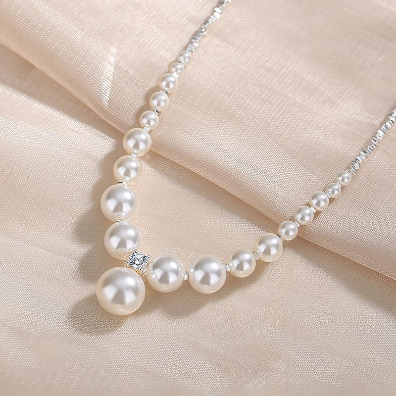 Luxurious S925 Sterling Silver Clavicle Necklace with Crushed Silver and French-Style Round Imitation Pearls. 925 Sterling Silver