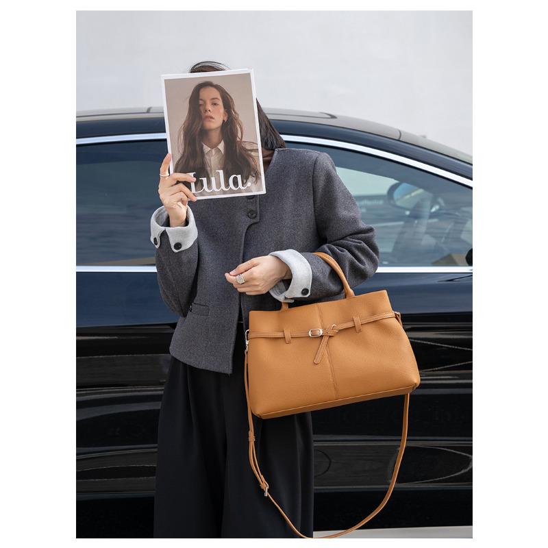 Women's Genuine Leather Tote Bag 2026 New Large Capacity Office Commuter Shoulder Handbag Vintage Lock Clasp Soft Texture
