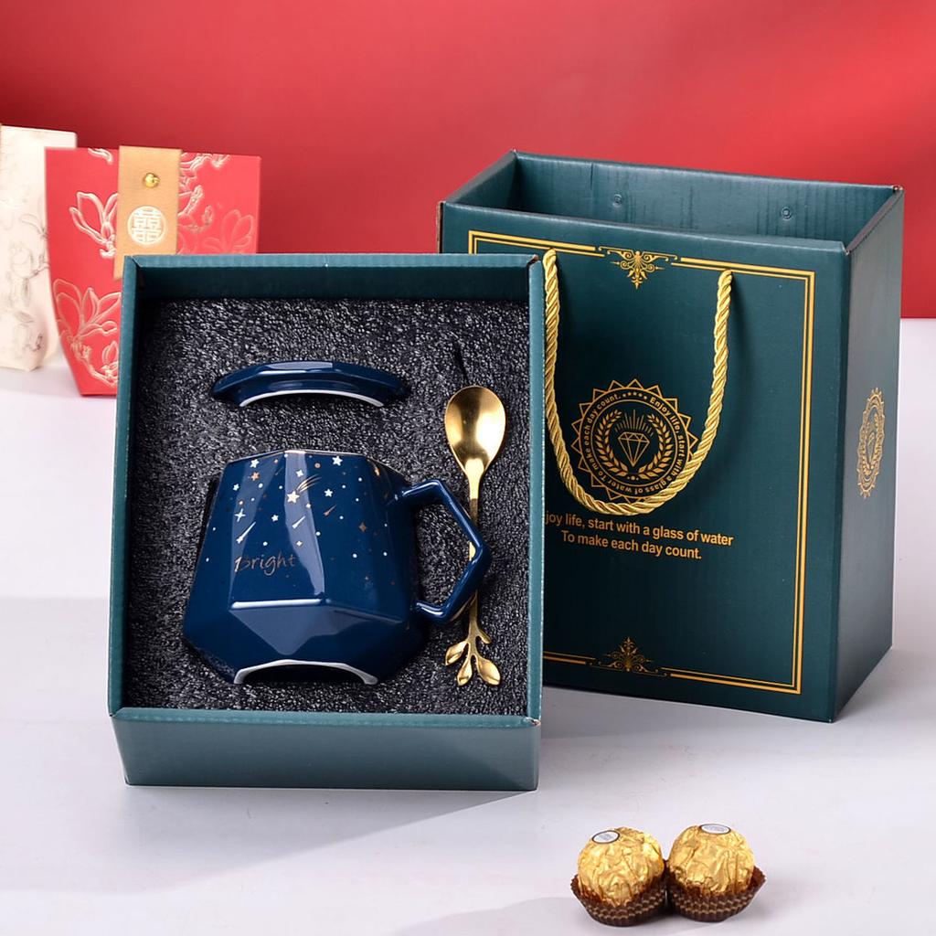 Creative Personality Trend Coffee Cup Nordic Style Ceramic Cup with Lid and Spoon Office Water Cup Gift Set