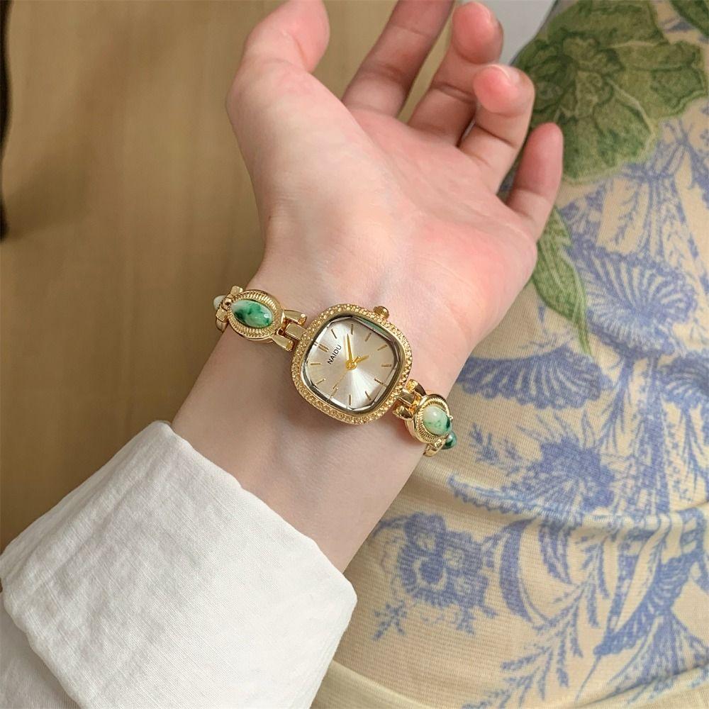 Square Dial Wristwatch Elegant Quartz Watch New Ladies Watch  for Women