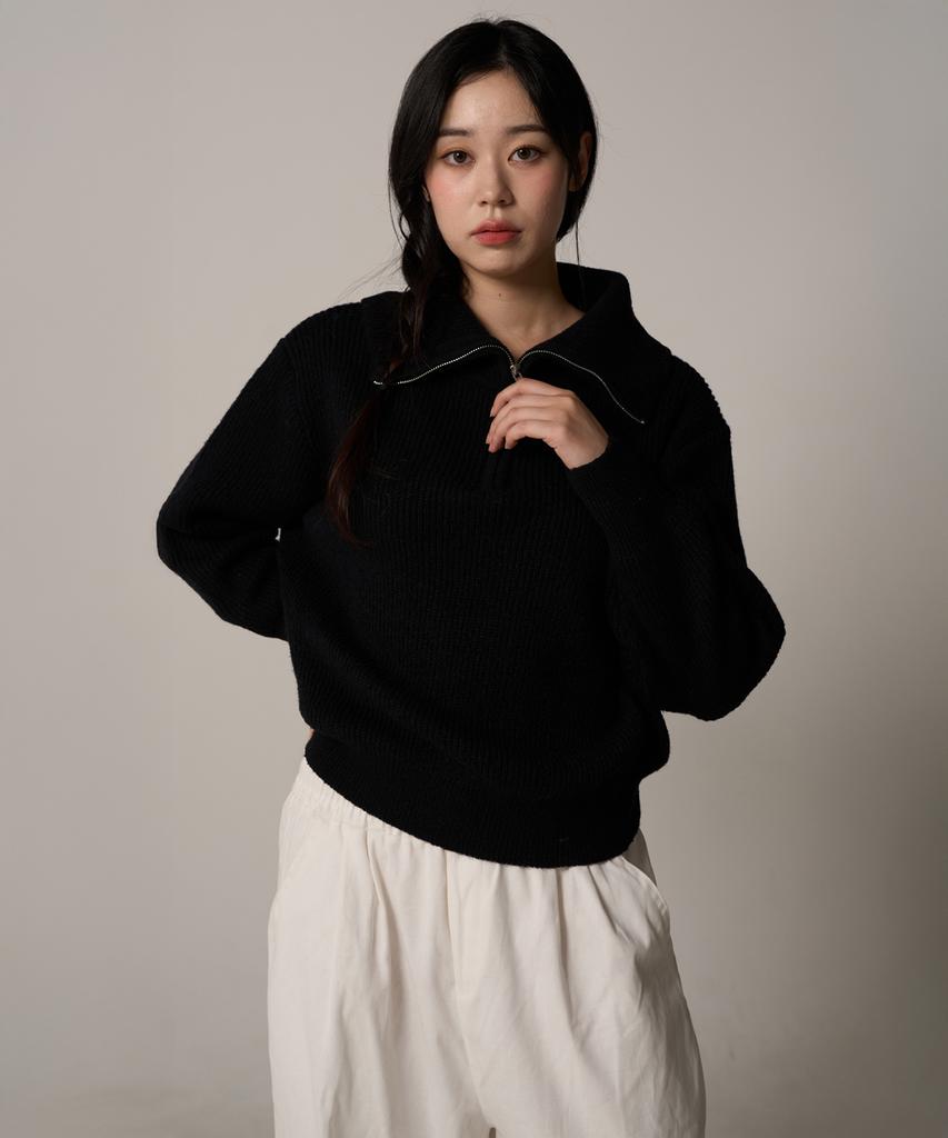 FADERMENT Essential Turtleneck Zip-Up Knit (Beige)