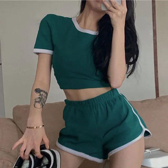 

Летний женский костюм FiveFive, короткий топ с пупком и повседневные шорты, комплекты из двух предметов, модный полосатый пуловер Y2k, футболка, молодой сексуальный тонкий комплект S зелёный
