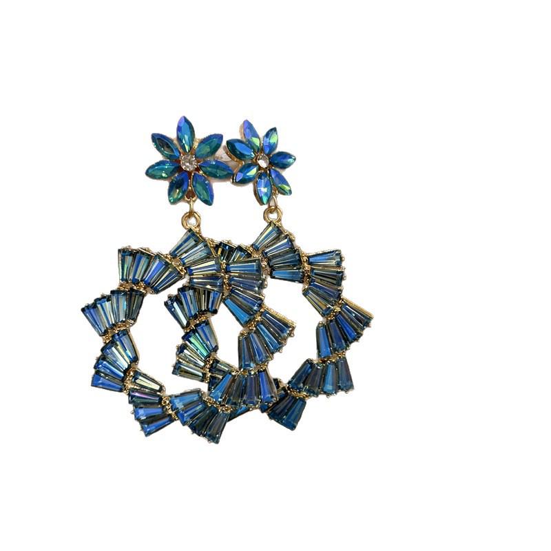 Orecchini a Bottone Geometrici Floreali con Strass Corte Europea Ago d'Argento - Accessori Lussuosi, alla Moda, Raffinati