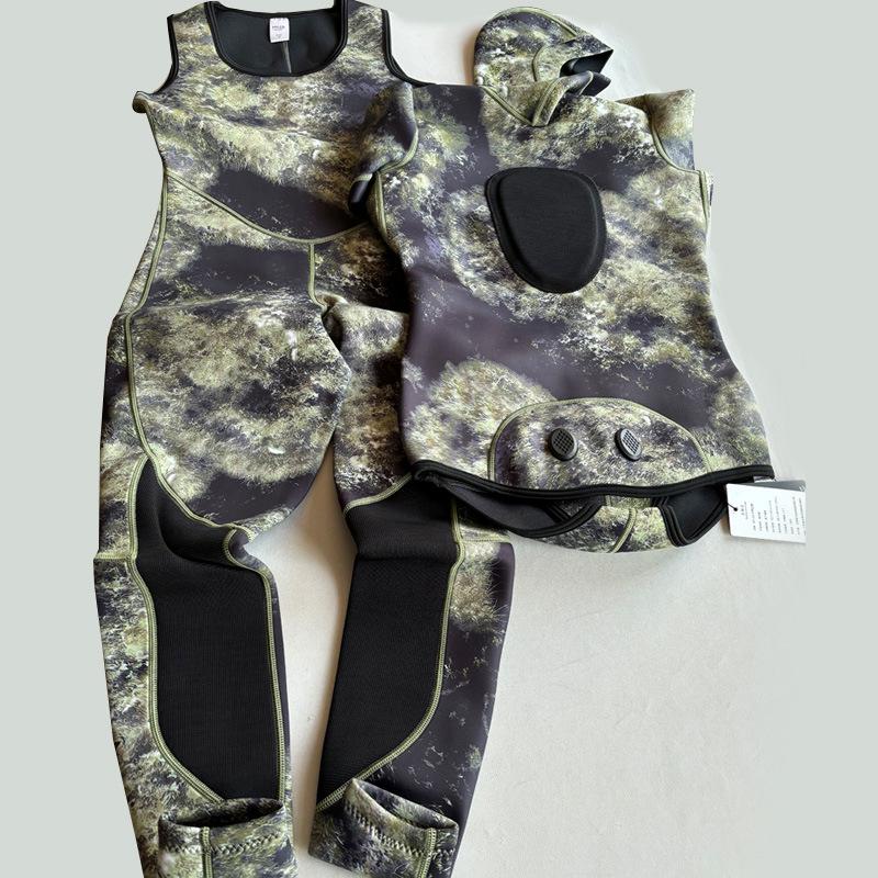3MM Camo Neoprene Two-Piece Hooded Diving Wetsuit for Cold Protection
