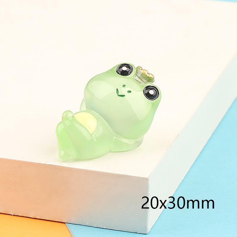 1Pc Luminous Mini Figurine Miniature Panda Frog Miniature Landscape Decoration Luminous In the Dark Miniature Flower Pot Decoration