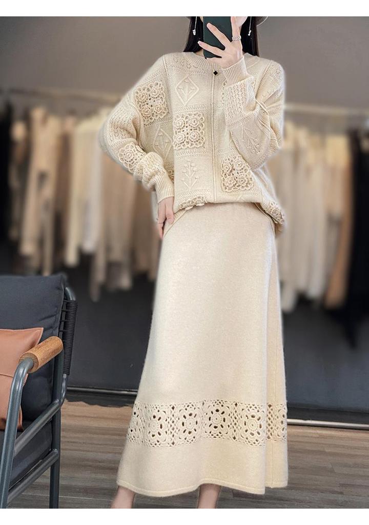 2025 Autumn/Winter Women's Loose Crochet Sweater, 100% Australian Wool, Low Round Neck, Trendy Korean Lazy Style