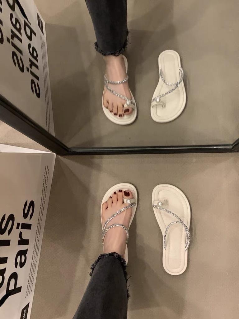 Evening Slippers 2025 New Flat Shoes Pinch Feet Cool Slippers Fairy Style Beautiful Sandals Women's Summer Wear