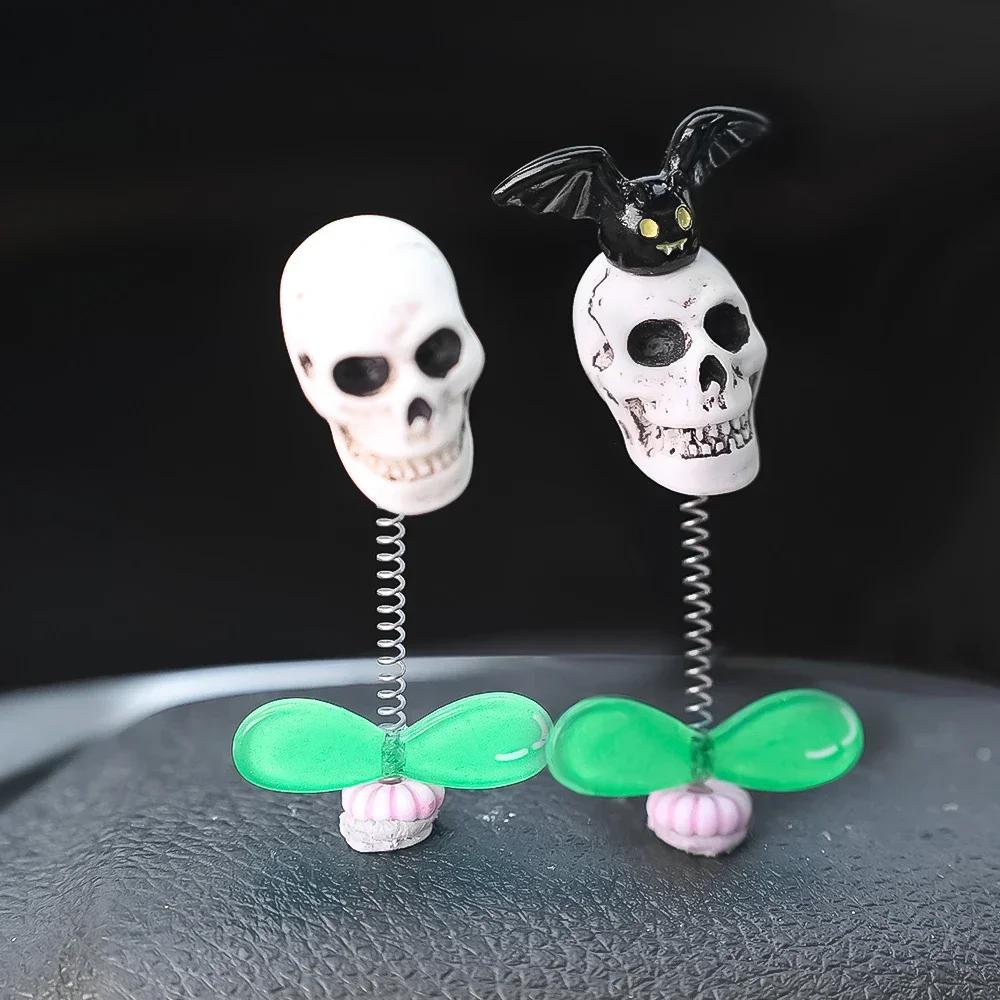 Halloween Car Shaking Skull Ornament Automotive Dashboard Center Console Bat Skull Decoration Accessories Funny Gift Ornaments