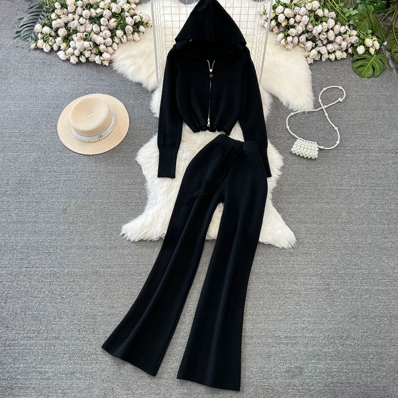 

Толстовка с капюшоном на молнии, брюки широкого кроя, модный костюм Black One size